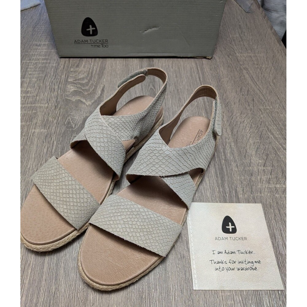 Adam Tucker Me Too RAVE14 Women’s 8.5 Sandals Beige Textured Leather Slingback